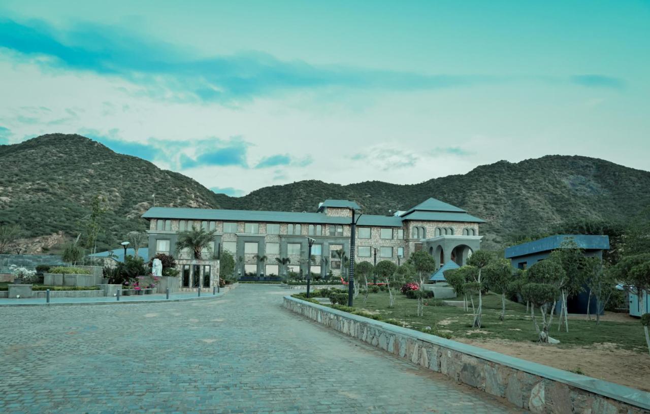 Pushkara Resort And Spa מראה חיצוני תמונה